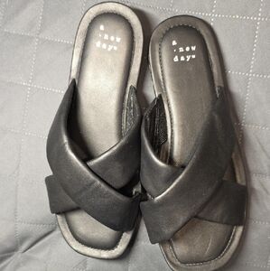 A New Day Black Criss-Cross Slides